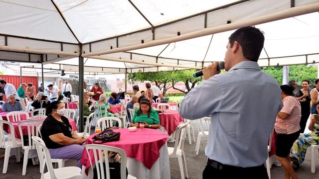 Tenor abre o “Café com Artes” na sede do Sindifisco-PB