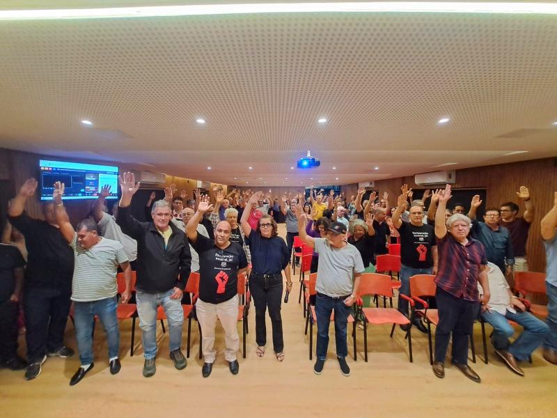 Auditores fiscais aprovaram em AGE paralisações das atividades