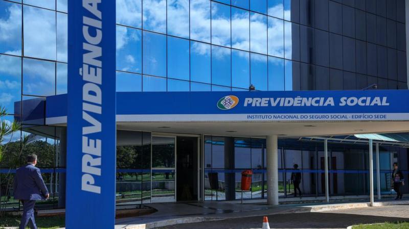 Teto do INSS é reajustado para R$ 8.475 e altera benefícios acima do mínimo