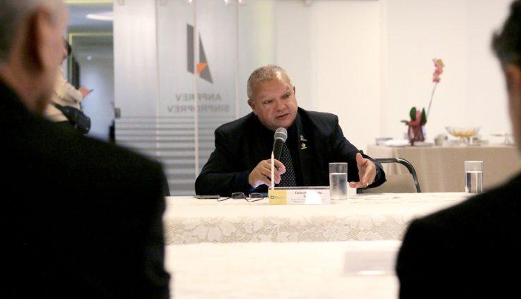 Fenafisco participa de reunião do Mosap sobre negociação no serviço público