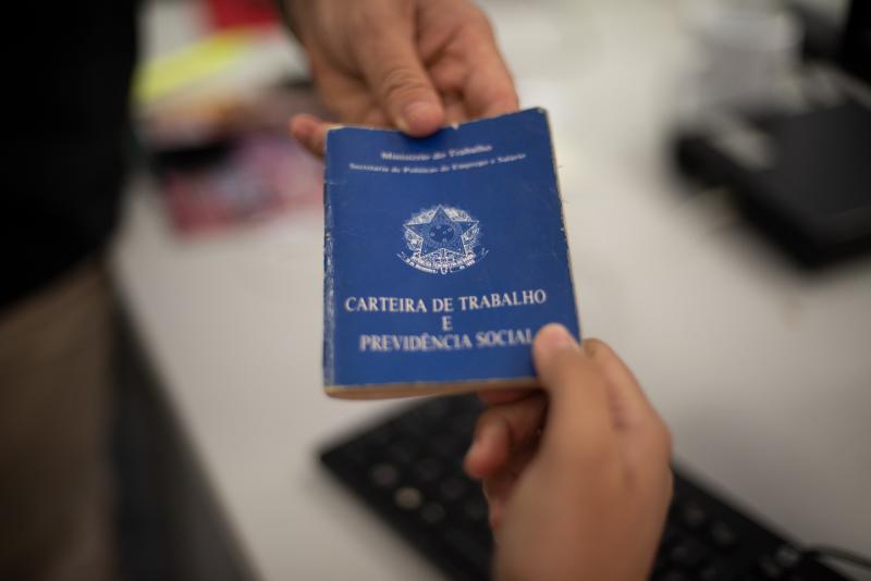 Carteira assinada: uma conquista de 4,8 milhões de pessoas e das micro e pequenas empresas