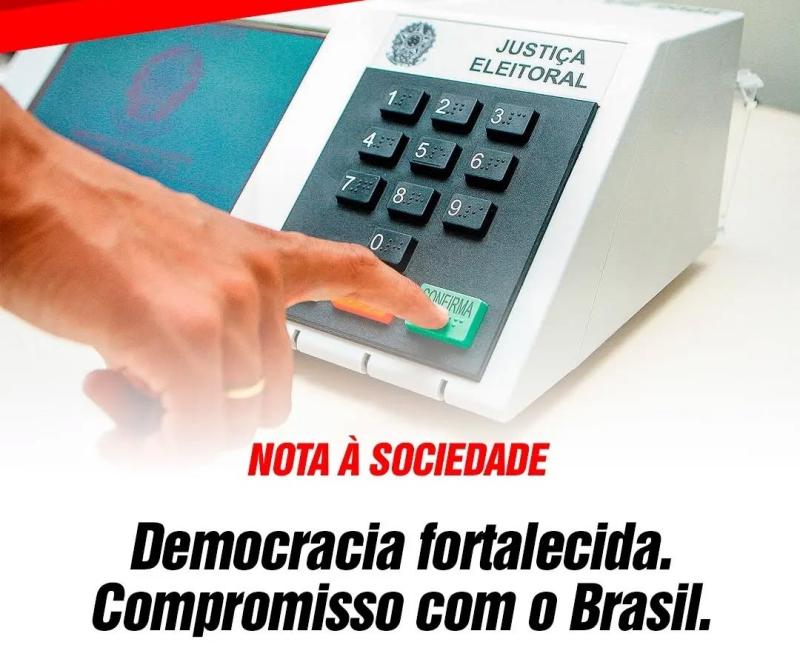 NOTA À SOCIEDADE